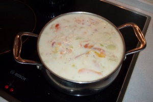 005-Фото 2012.04.15 - Суп сливочный с креветками, рисом и луком-пореем